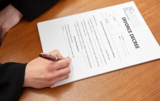Divorce Lawyer Free Consultation